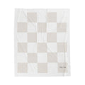 Cozy Velveteen Plush Blanket - Soft Checkered Design for Comfort & Style
